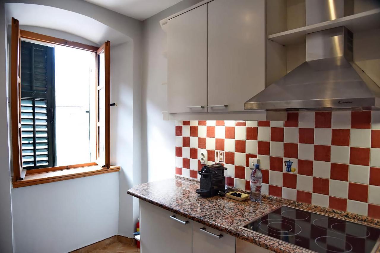 Cozy 2 Bedroom In Antique Bizanti Palace Апартаменты