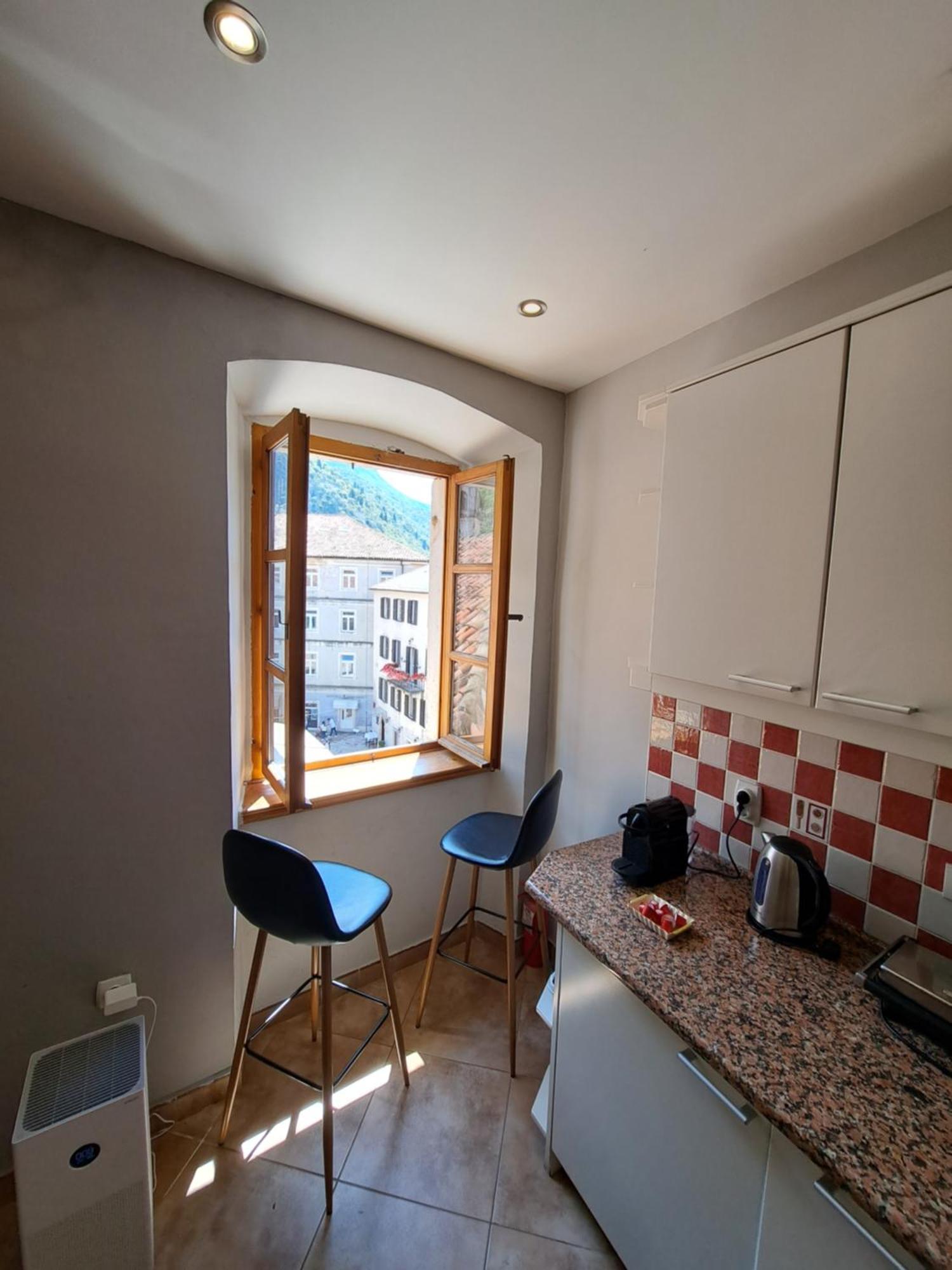 Cozy 2 Bedroom In Antique Bizanti Palace Апартаменты