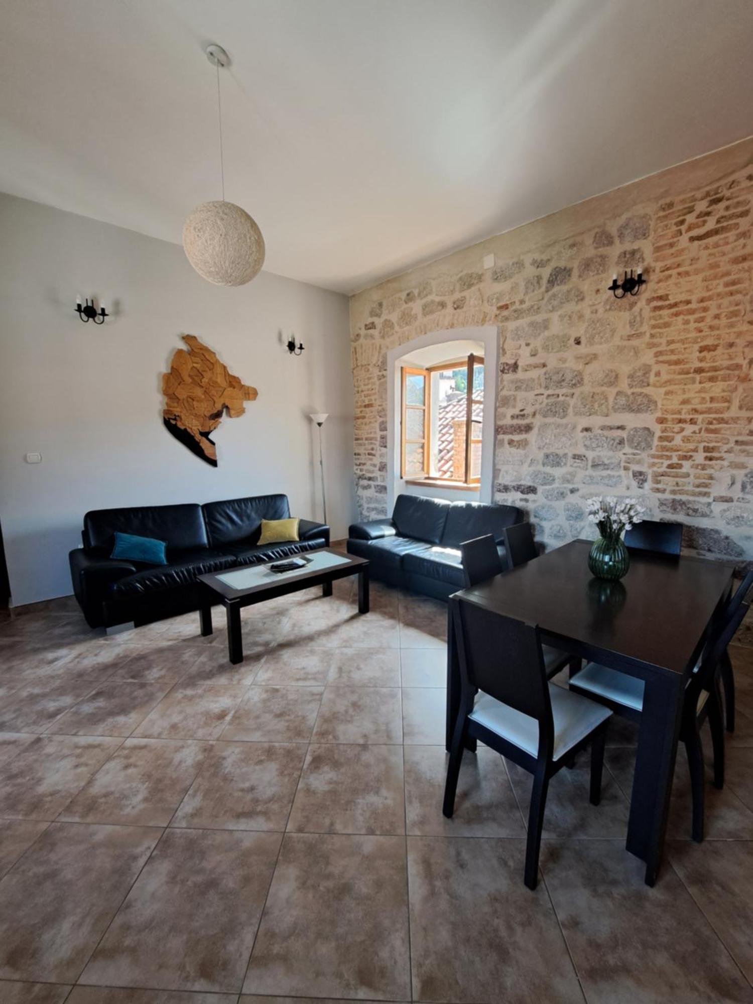 Cozy 2 Bedroom In Antique Bizanti Palace Апартаменты